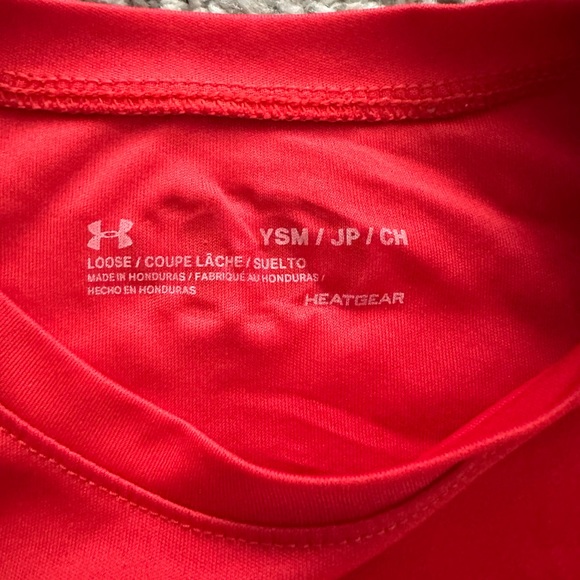 Under Armour Boys Shirt YSM- red - Picture 2 of 2
